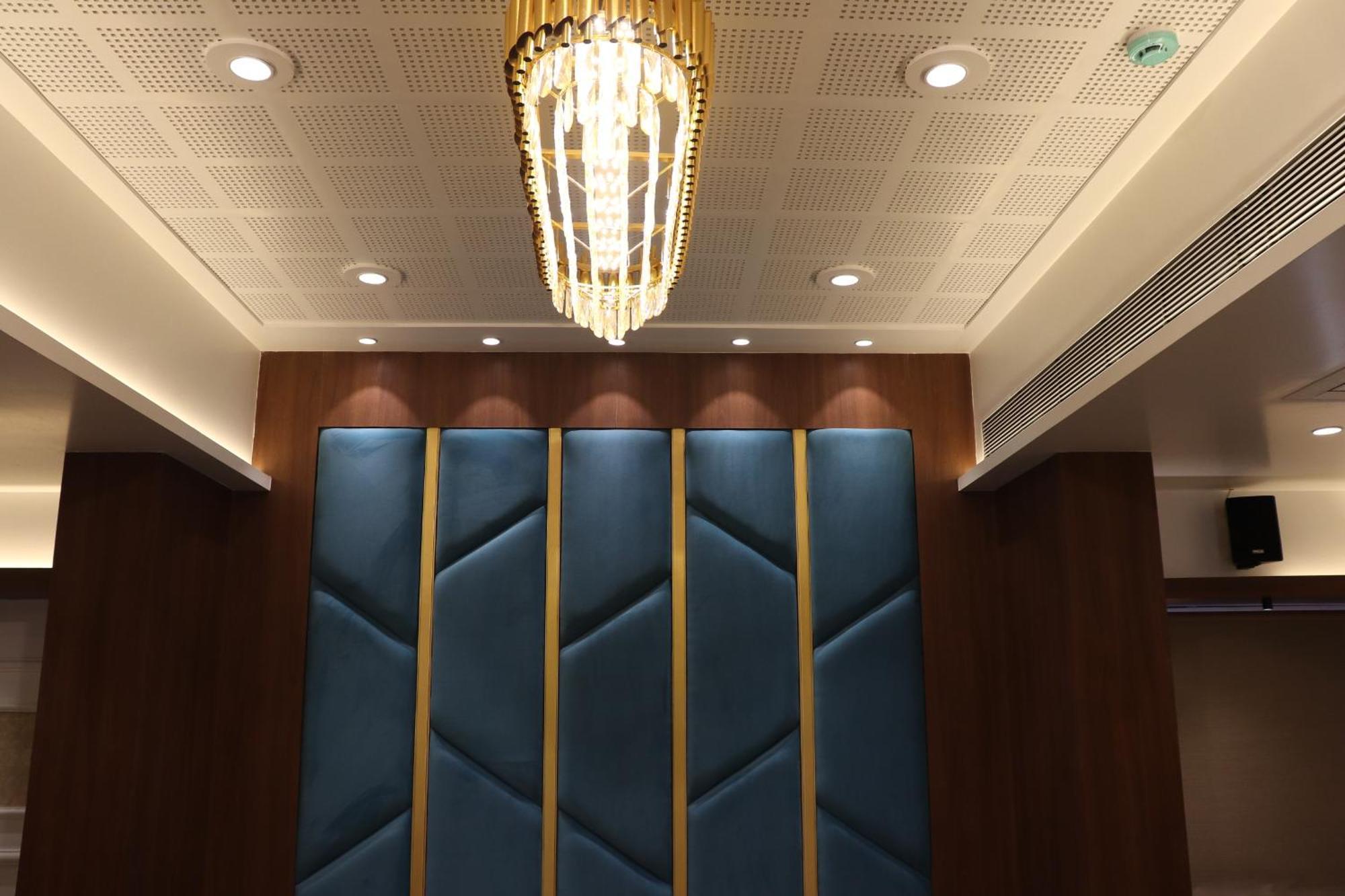 Hotel Golden Nest ת'יין מראה חיצוני תמונה