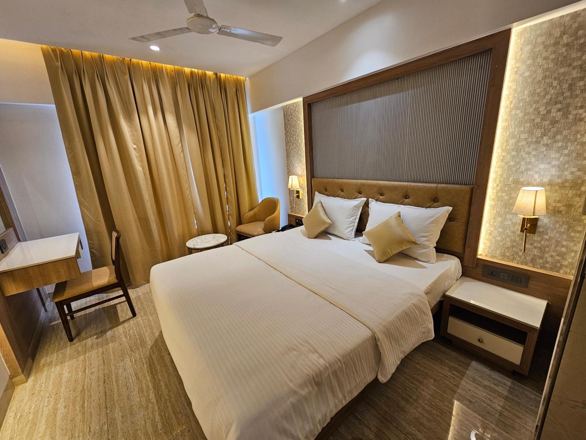 Hotel Golden Nest ת'יין מראה חיצוני תמונה